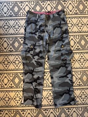 Nike Gray & Black Camo Cargo Track Pants Rare Vintage